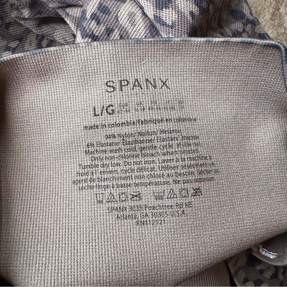 Spanx Look at Me Now Seamless Leggings Leopard Print Brown Tan Size Large - Picture 7 of 9
